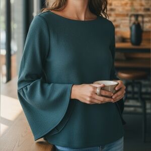 Ann Taylor Teal Bell-Sleeve Knit Top Sz S    Dramatic Natural Ethereal Day/Night